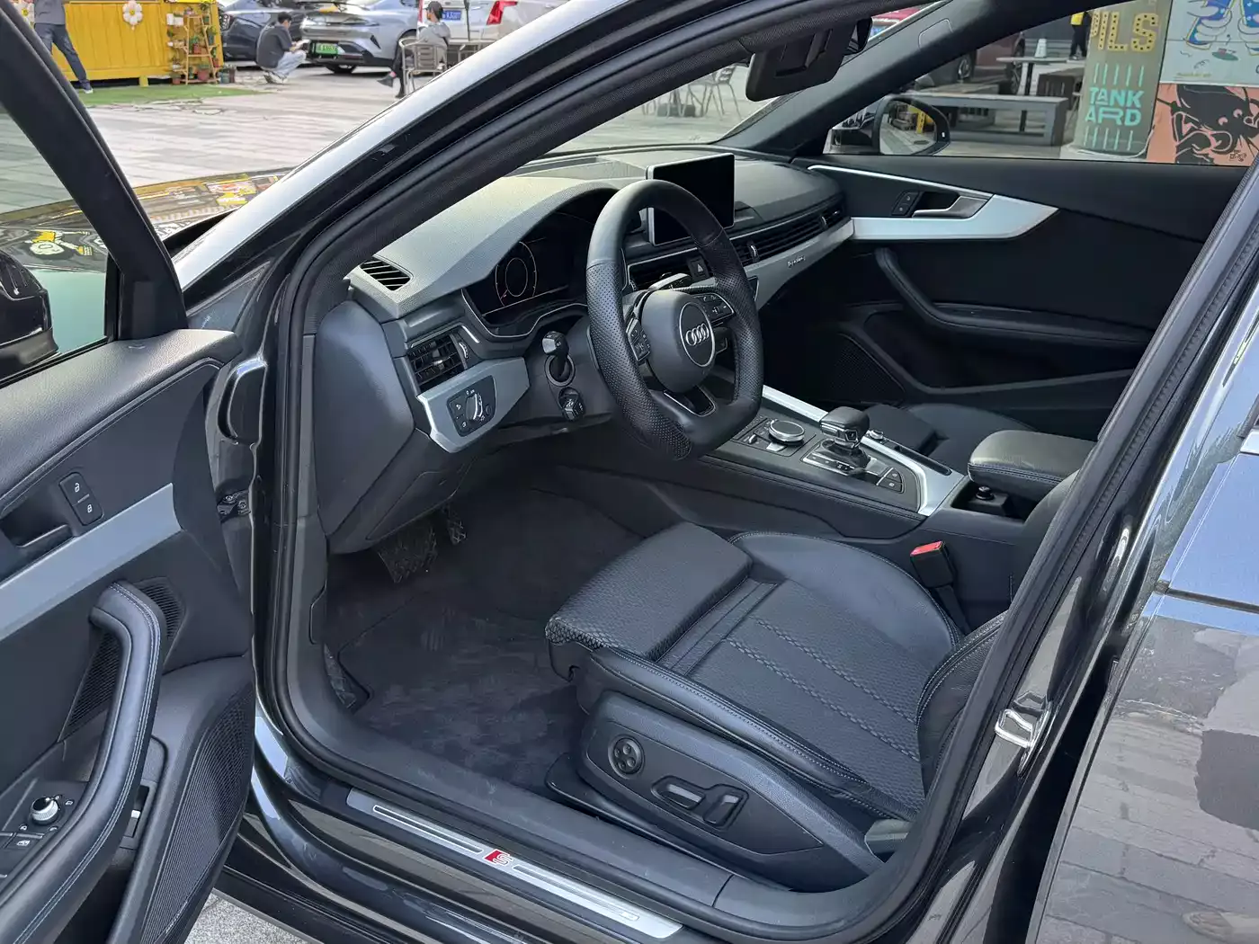 Audi A4L 2019 45 TFSI quattro Sport (China V) фото 3