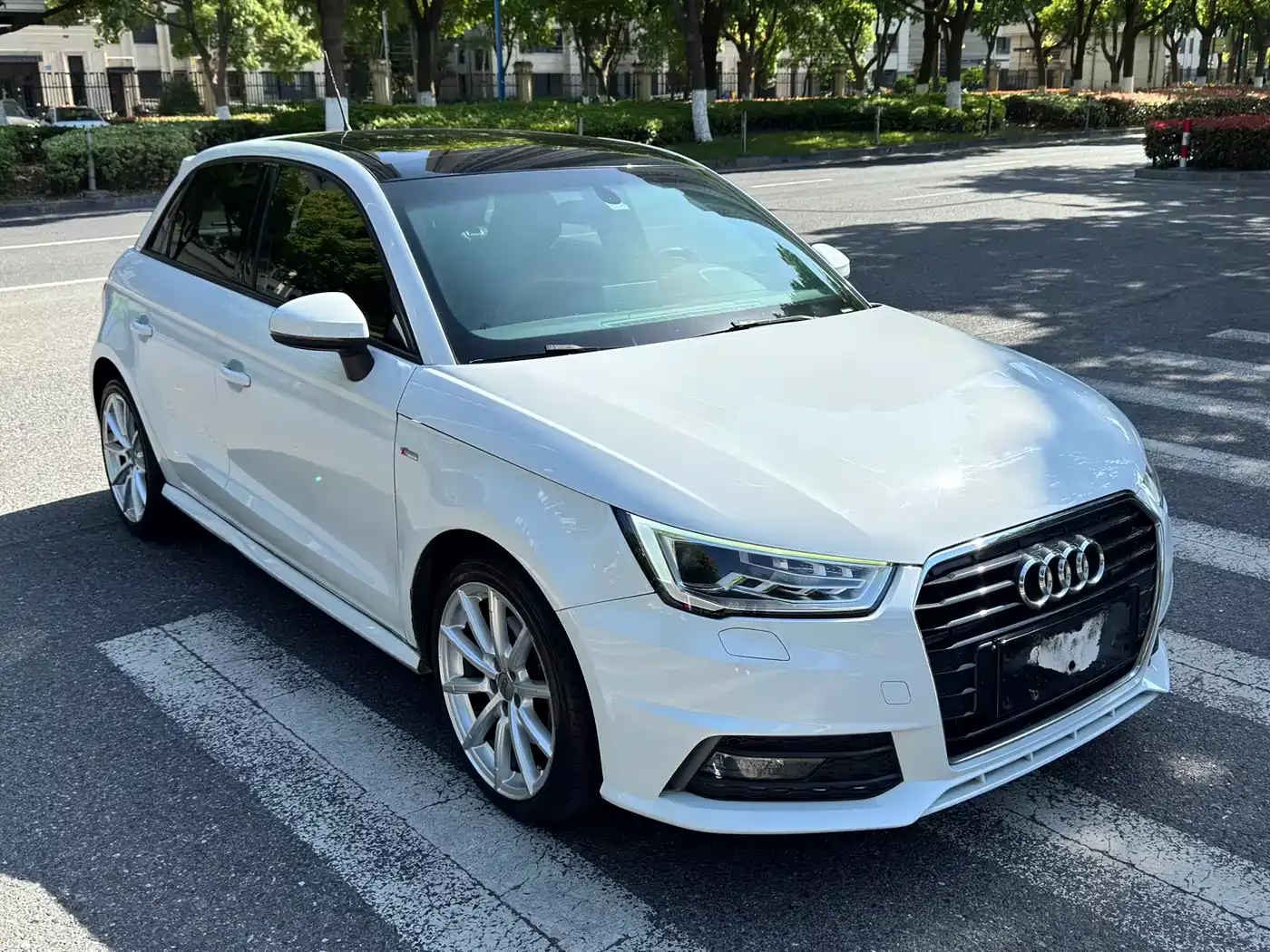 Audi A1 2016 30 TFSI Sportback S Line Sport Edition фото 3