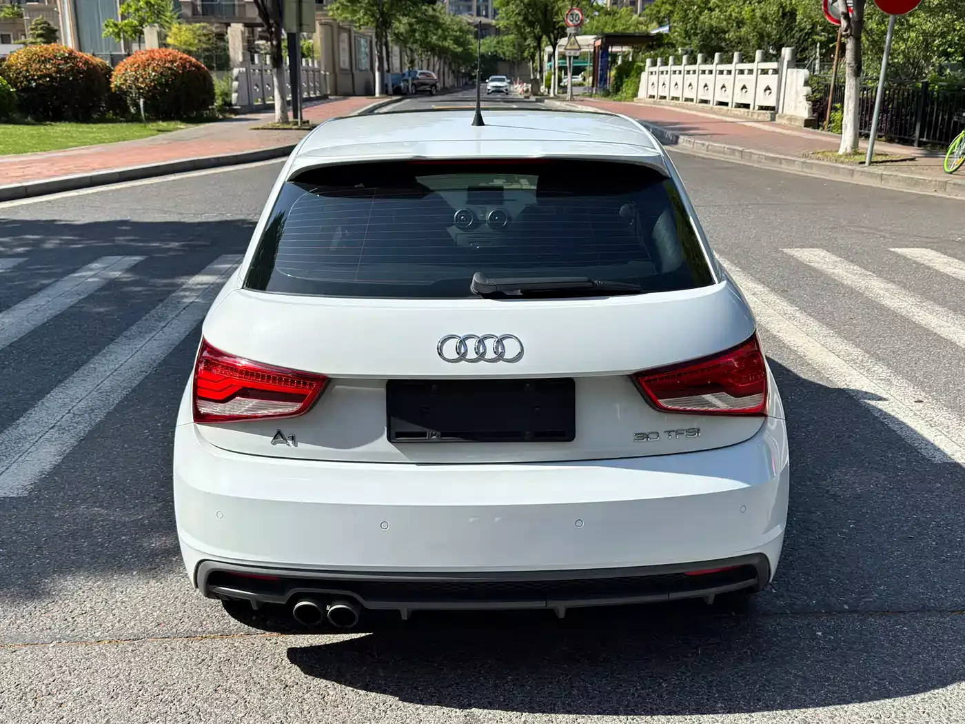 Audi A1 2016 30 TFSI Sportback S Line Sport Edition фото 5