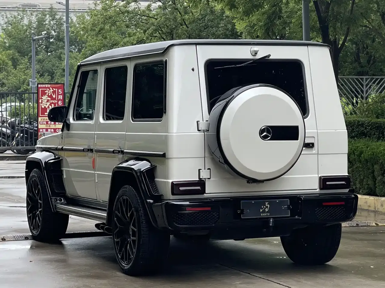 Mercedes-Benz G-Class 2018 G 500 designo Masterpiece Collector's Edition фото 4