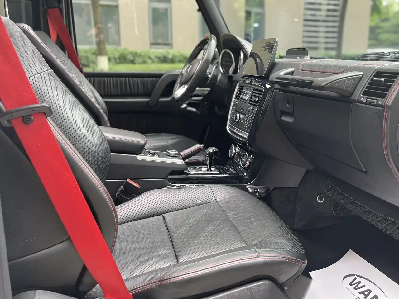 Mercedes-Benz G-Class 2018 G 500 designo Masterpiece Collector's Edition фото 9