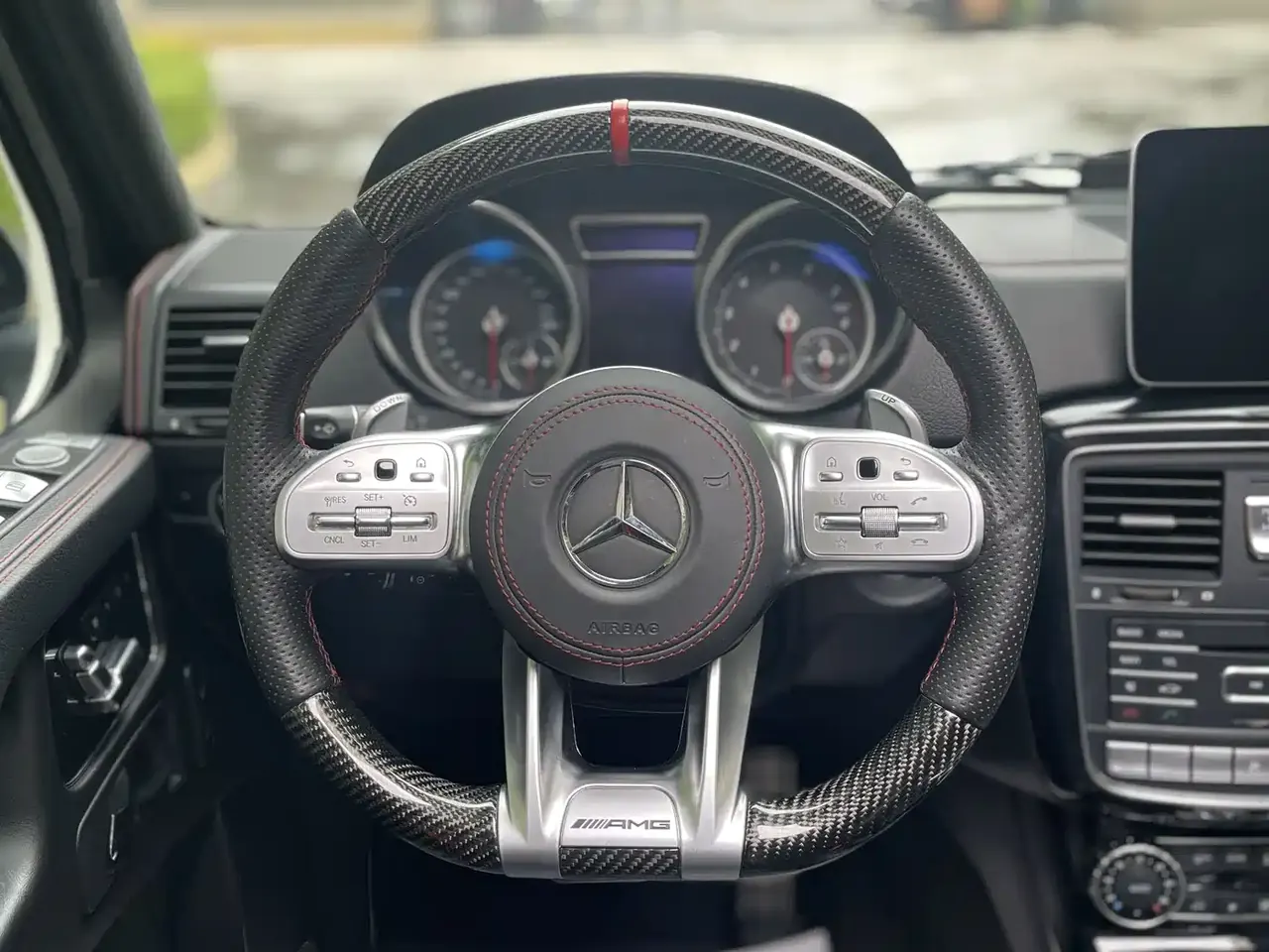Mercedes-Benz G-Class 2018 G 500 designo Masterpiece Collector's Edition фото 15