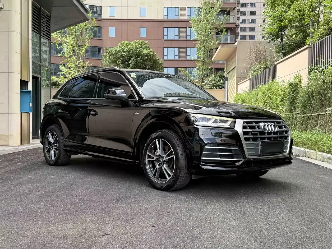 Audi Q5L 2018 40 TFSI Prestige Fashion (China V) фото 3