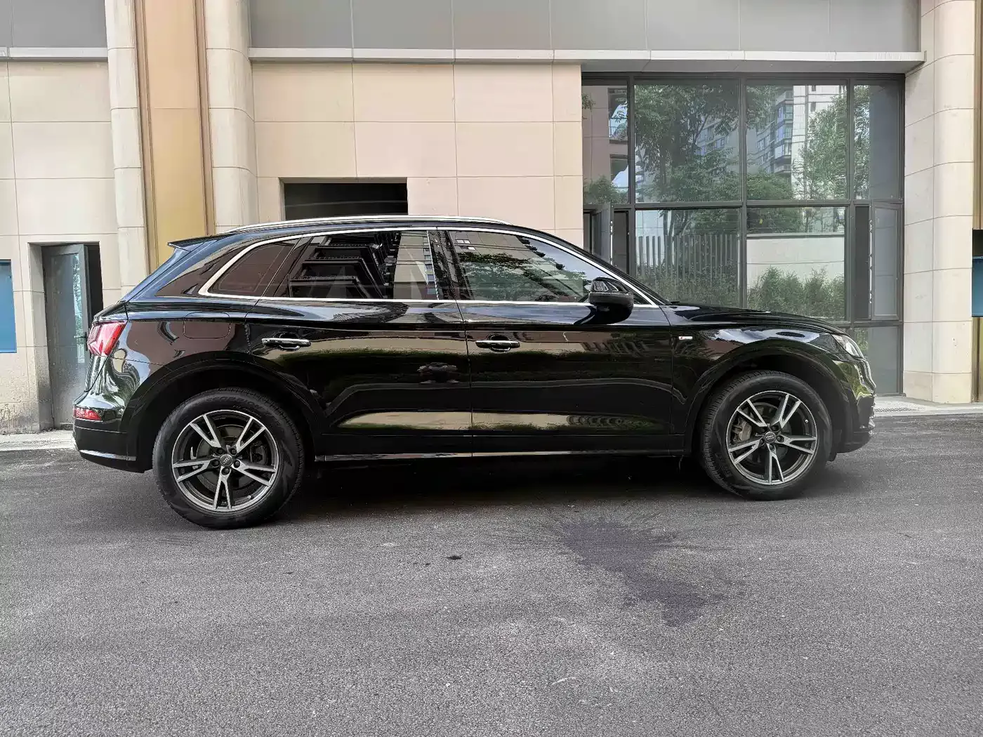 Audi Q5L 2018 40 TFSI Prestige Fashion (China V) фото 4