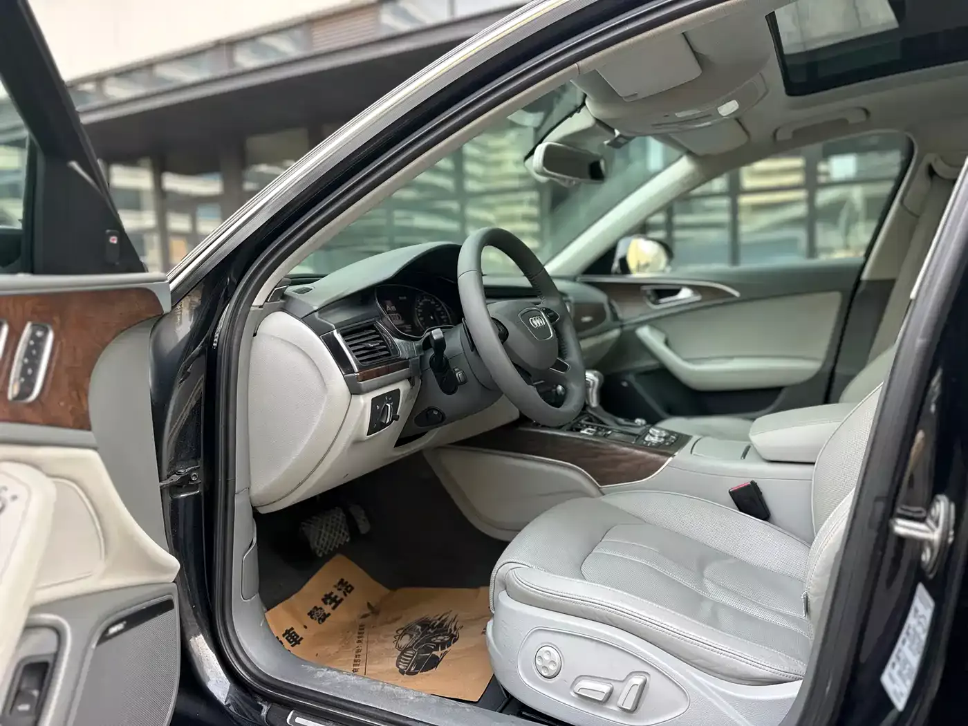 Audi A6L 2012 35 FSI quattro Luxury фото 4