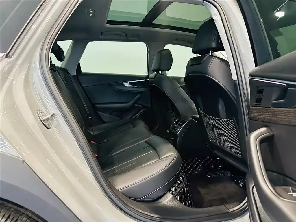 Audi A4 (Import) 2022 allroad quattro фото 7