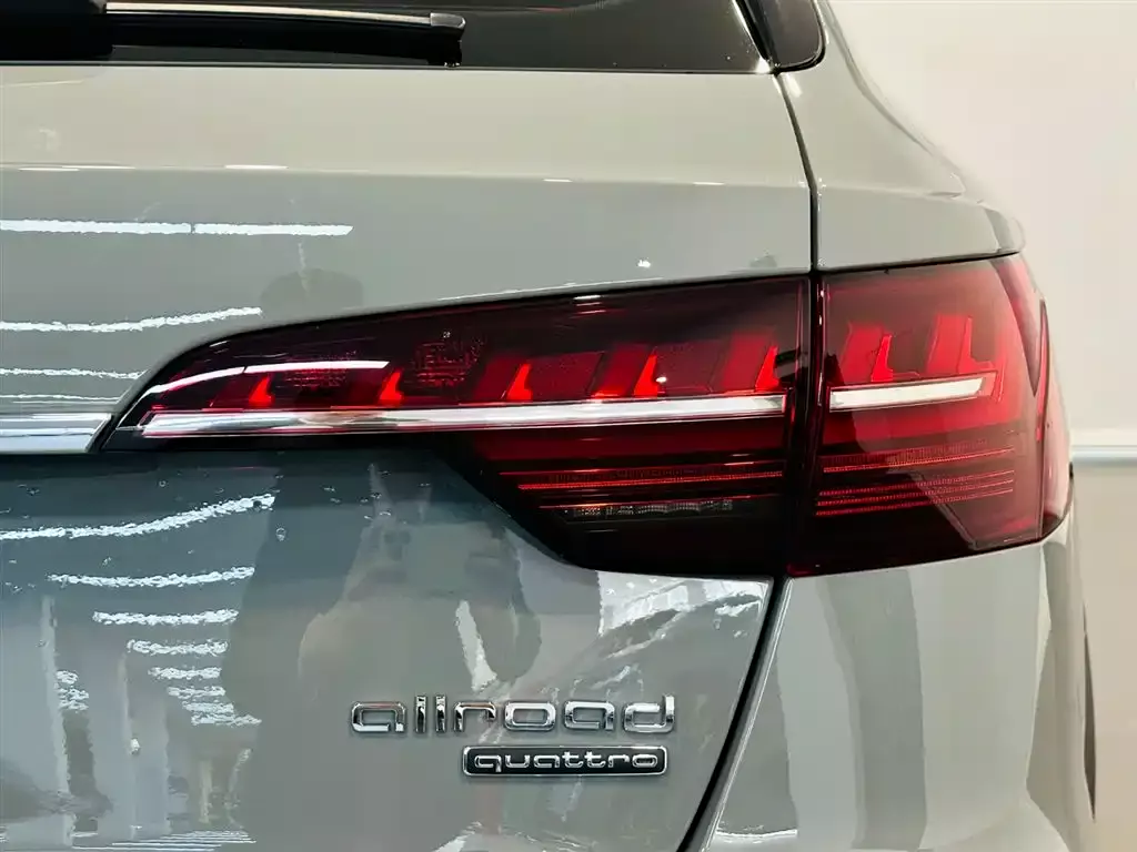 Audi A4 (Import) 2022 allroad quattro фото 13