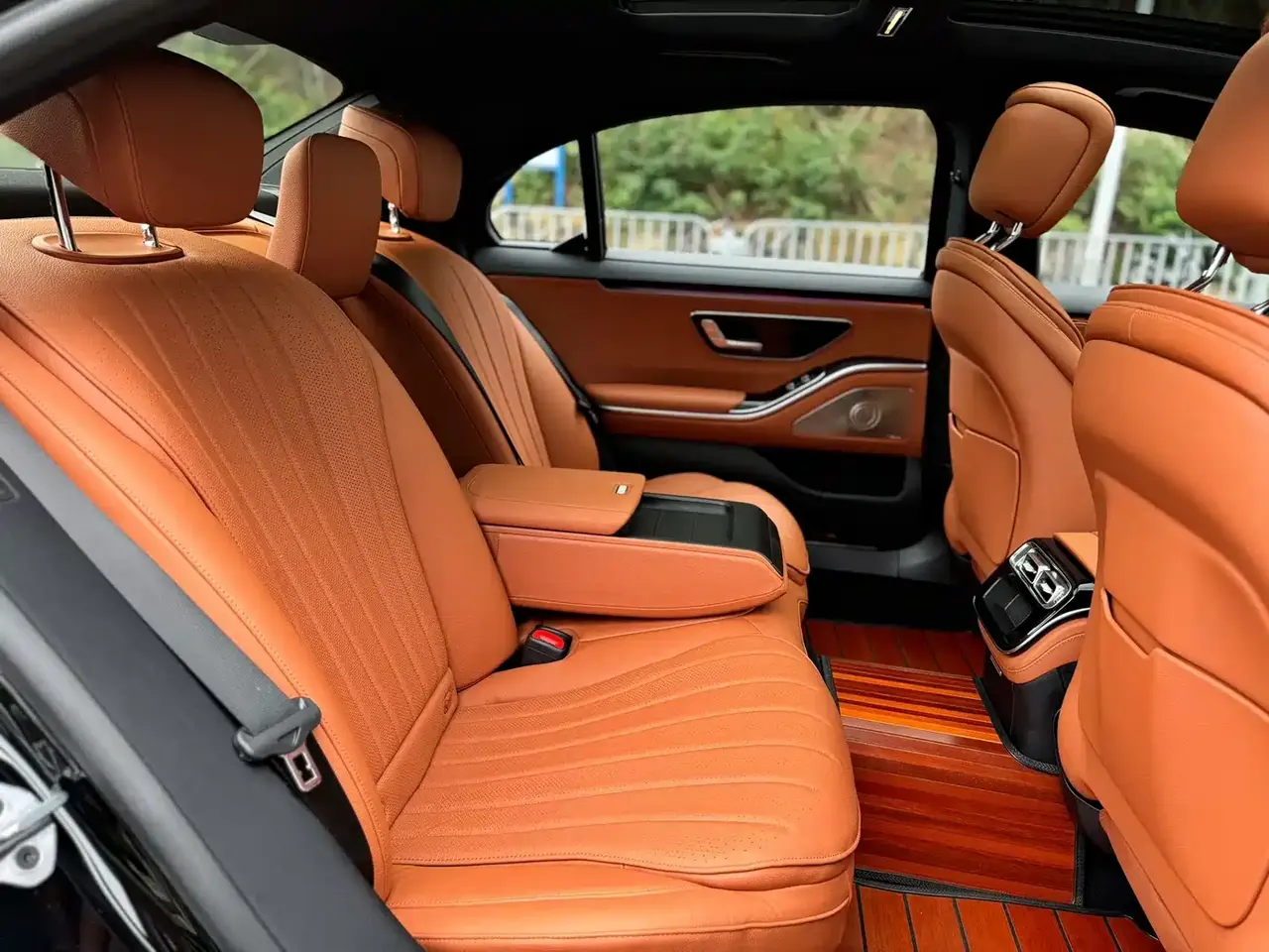 Mercedes-Benz S-Class 2023 Model S 500 L 4MATIC фото 12