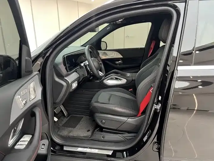 Mercedes-Benz GLE AMG 2025 Facelift AMG GLE 53 4MATIC+ фото 5