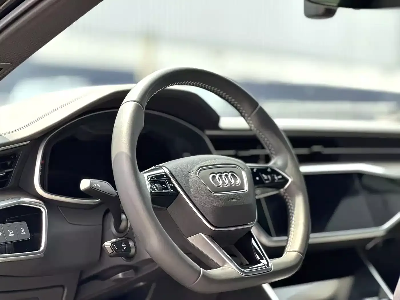 Audi A6L 2020 55 TFSI quattro Exclusive Dynamic фото 6