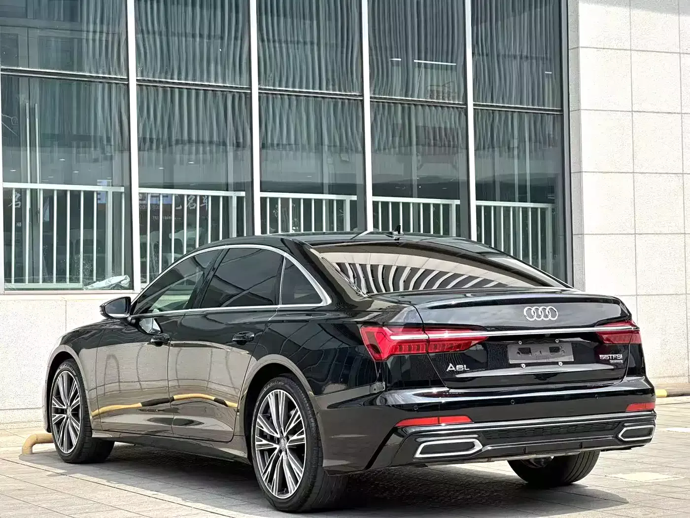 Audi A6L 2020 55 TFSI quattro Exclusive Dynamic фото 9