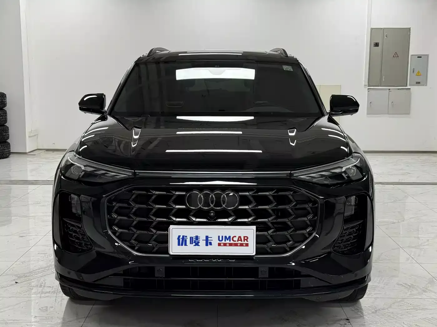 Audi Q6 2024 45 TFSI quattro Black Warrior Edition 6-seater фото 2
