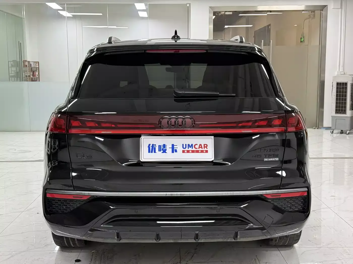 Audi Q6 2024 45 TFSI quattro Black Warrior Edition 6-seater фото 5