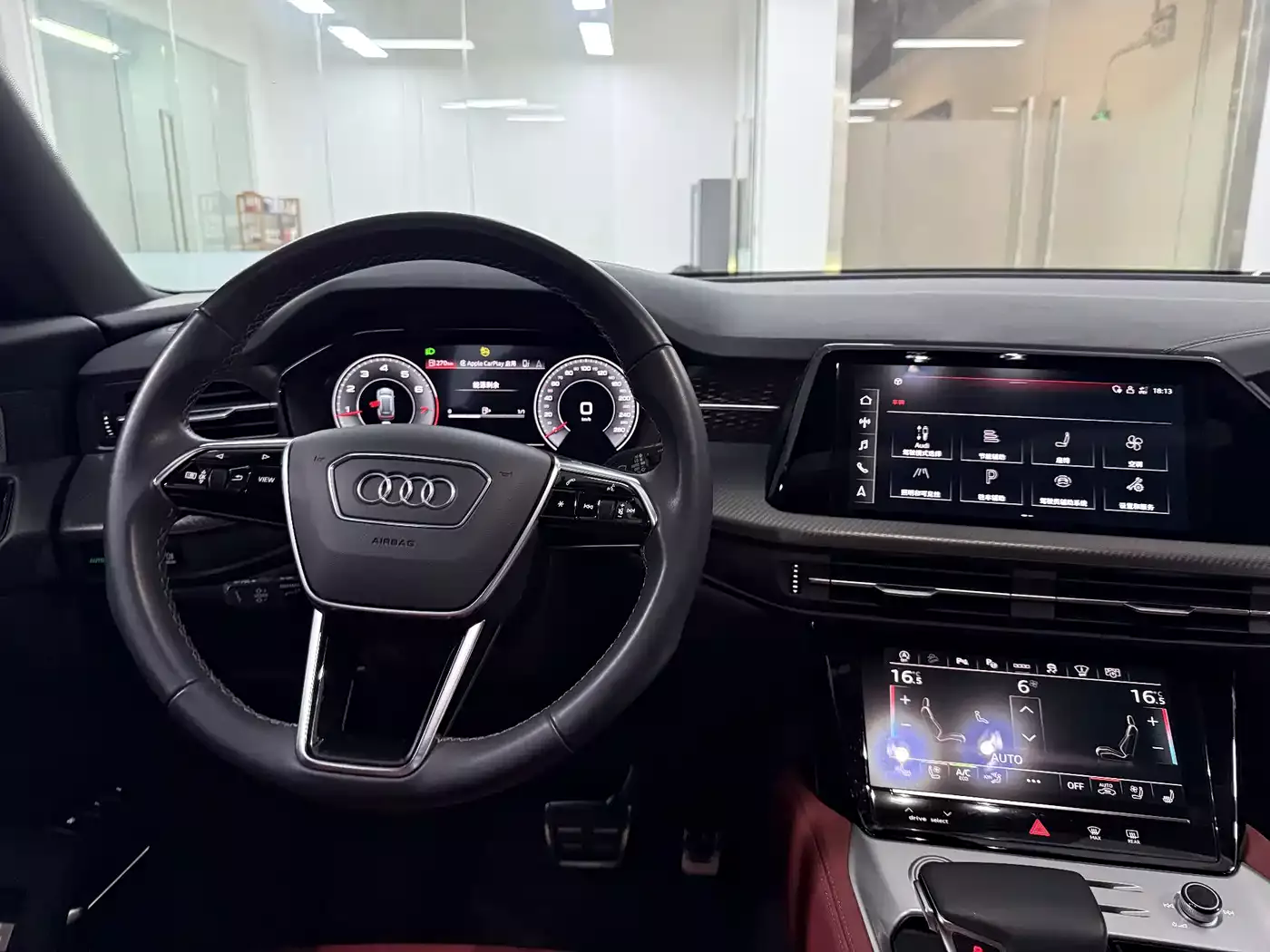 Audi Q6 2024 45 TFSI quattro Black Warrior Edition 6-seater фото 16