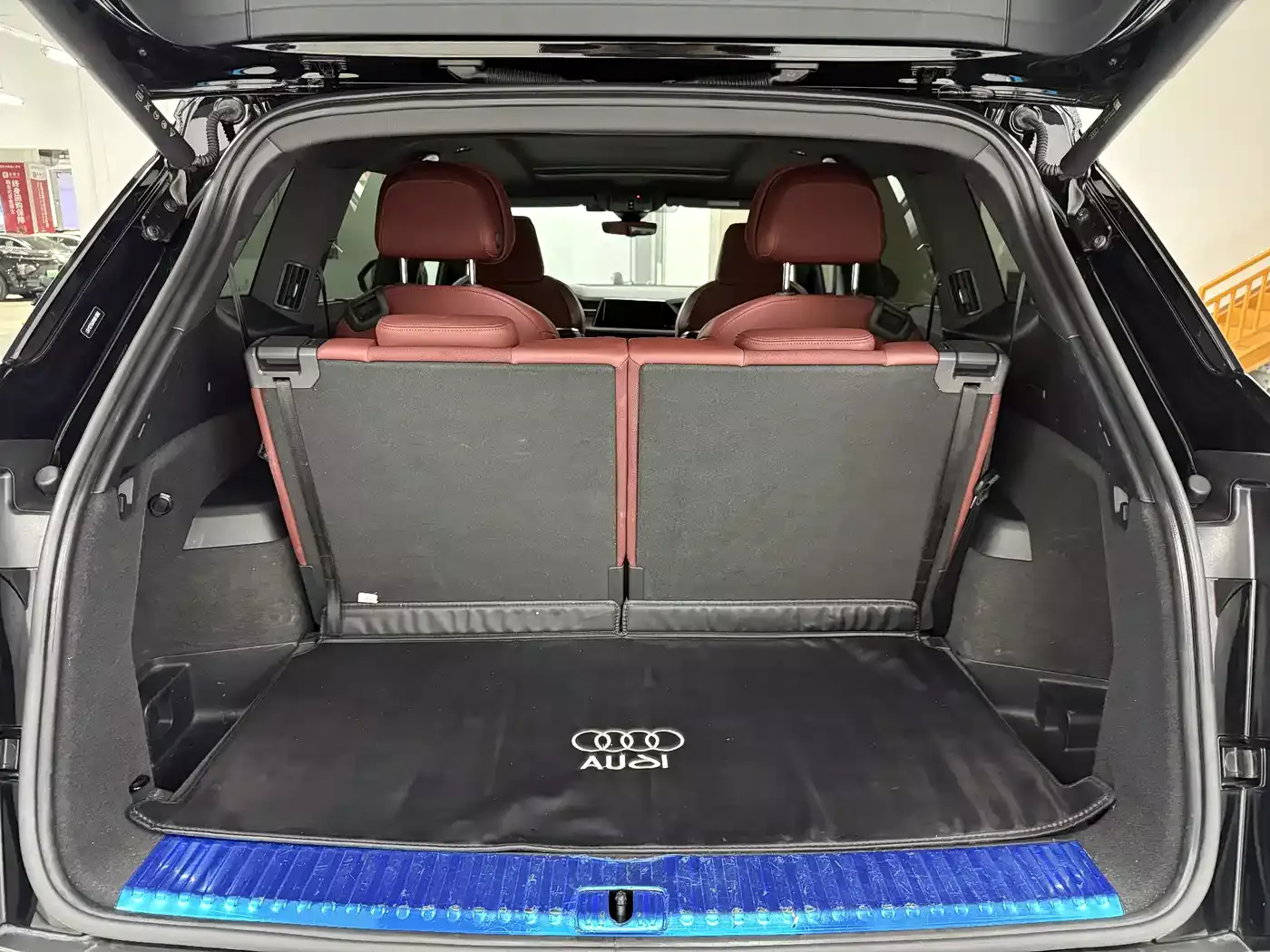 Audi Q6 2024 45 TFSI quattro Black Warrior Edition 6-seater фото 22