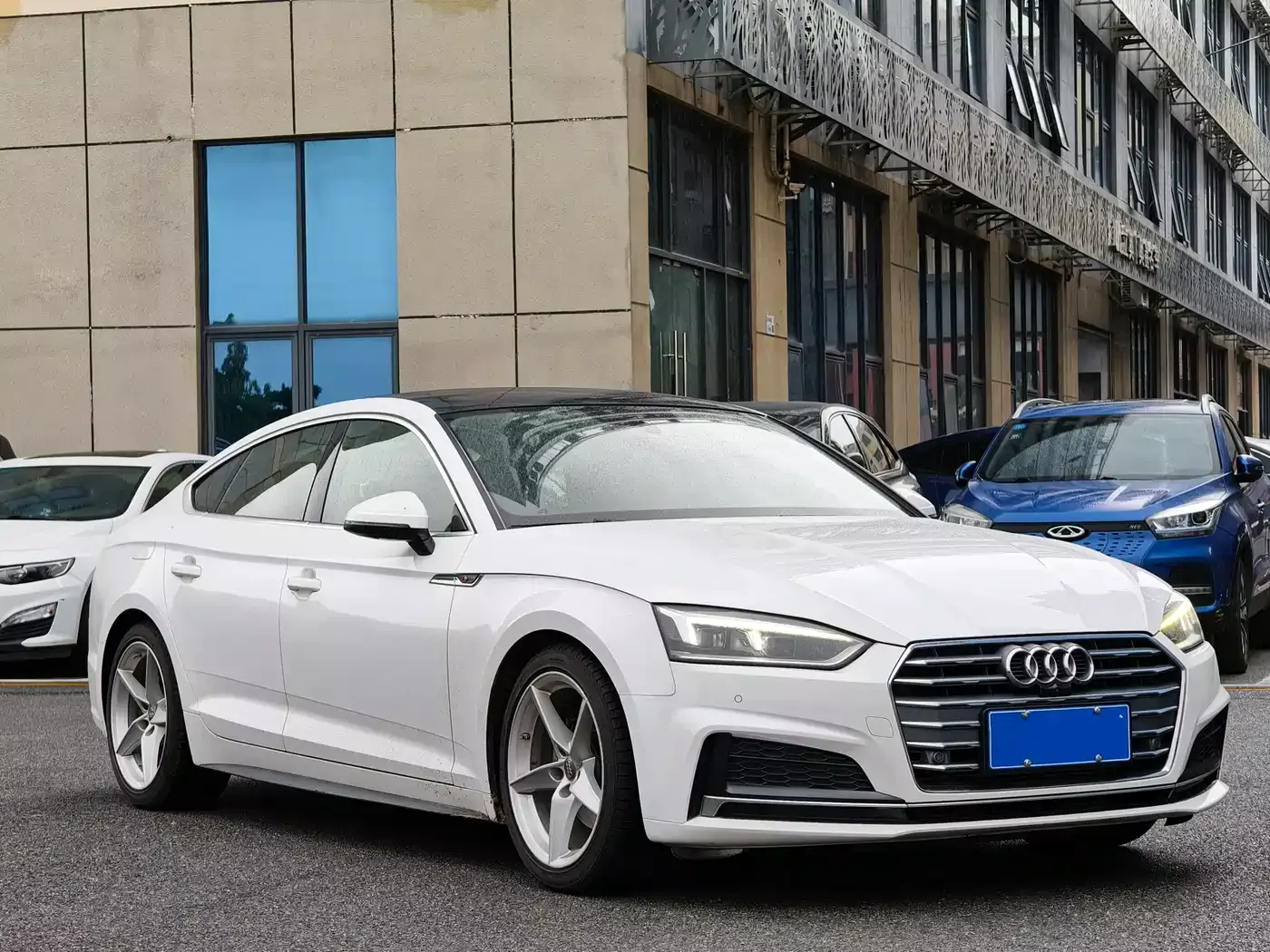 Audi A5 (Import) 2019 Sportback 40 TFSI Fashion фото 2