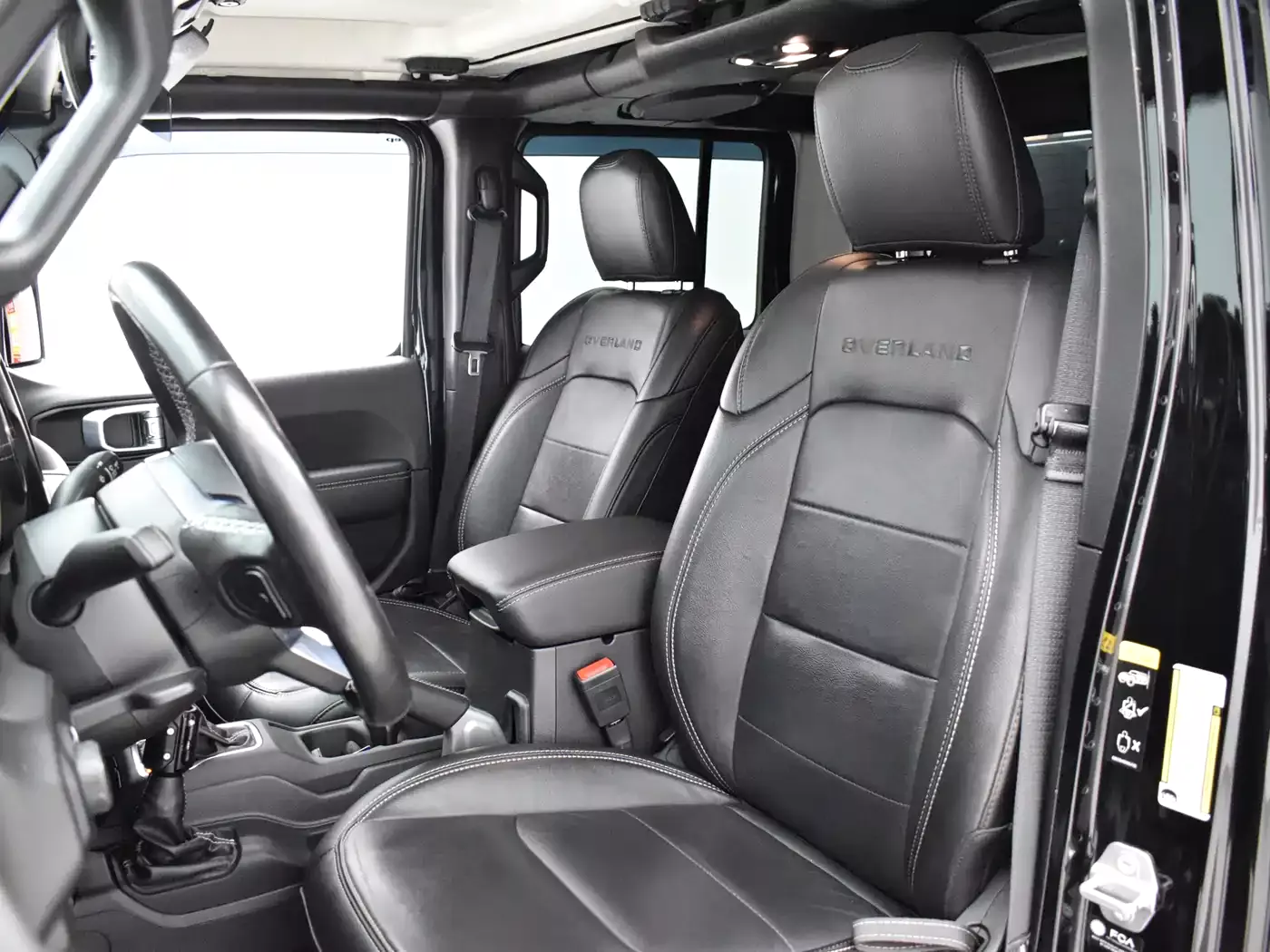 Jeep Gladiator 2022 3.6L Pioneer Edition фото 17
