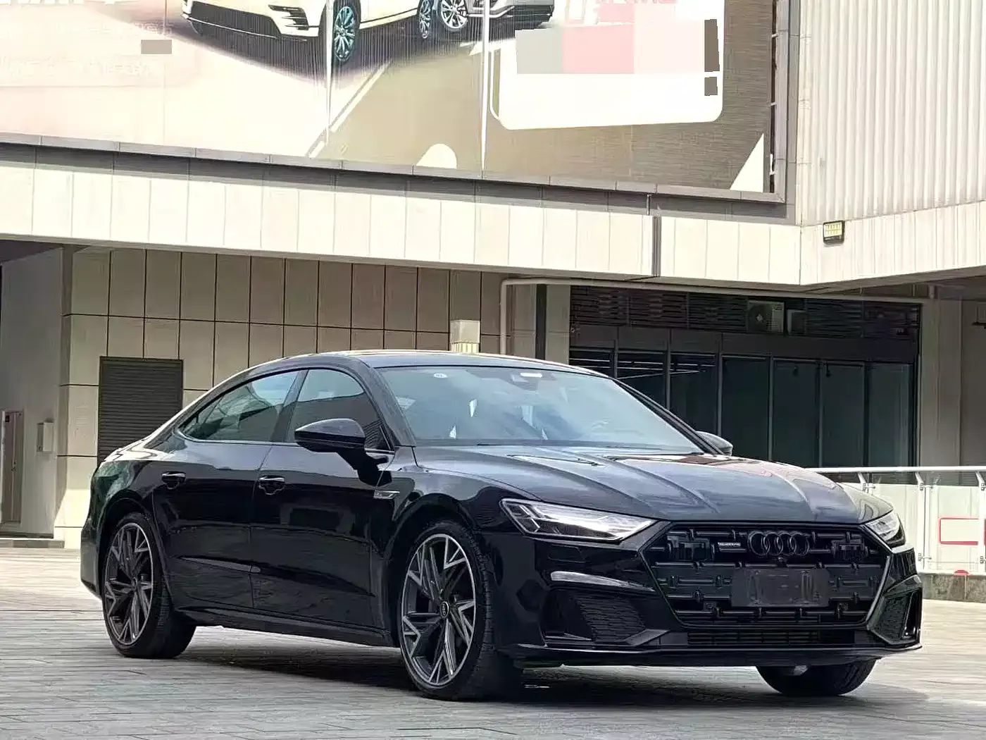 Audi A7L 2024 45 TFSI quattro Black Warrior Edition фото 3