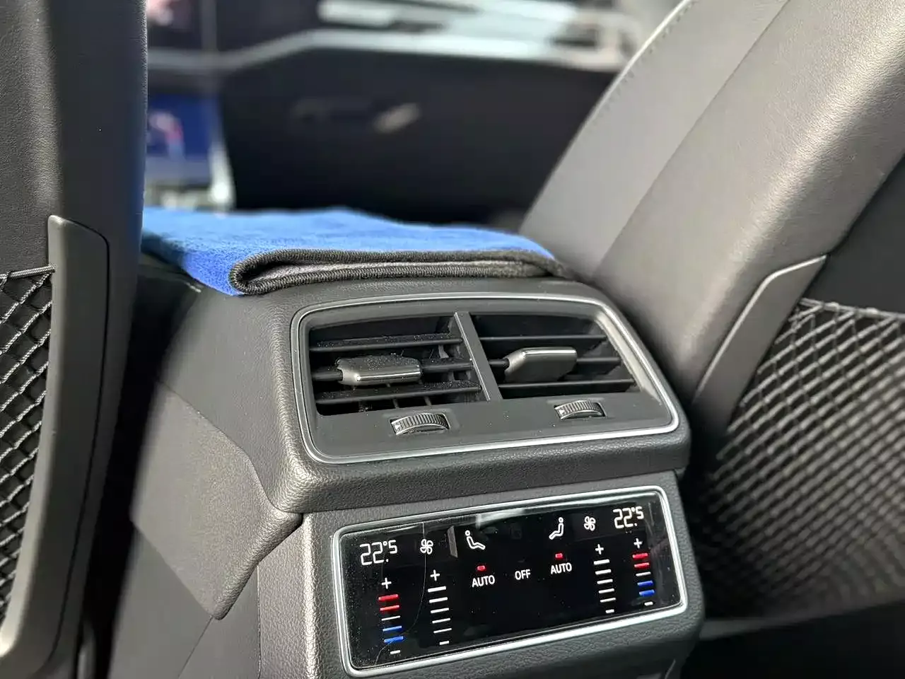Audi A6L 2021 45 TFSI Exclusive Sport фото 11