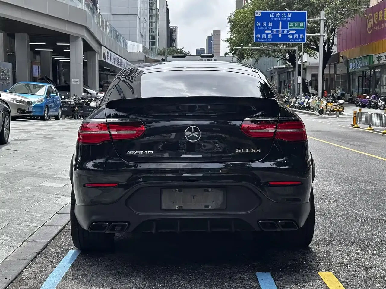 Mercedes-Benz GLC Coupe AMG 2018 AMG GLC 63 4MATIC+ Coupe SUV фото 15