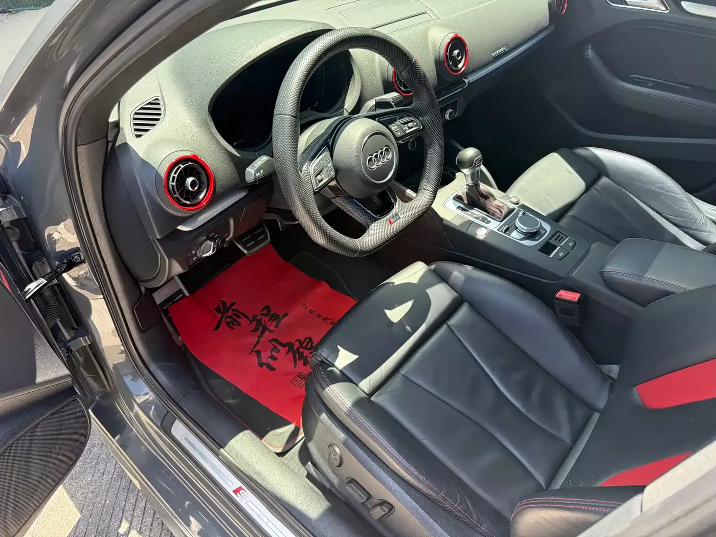 Audi S3 2019 Audi S3 2.0T Limousine фото 5