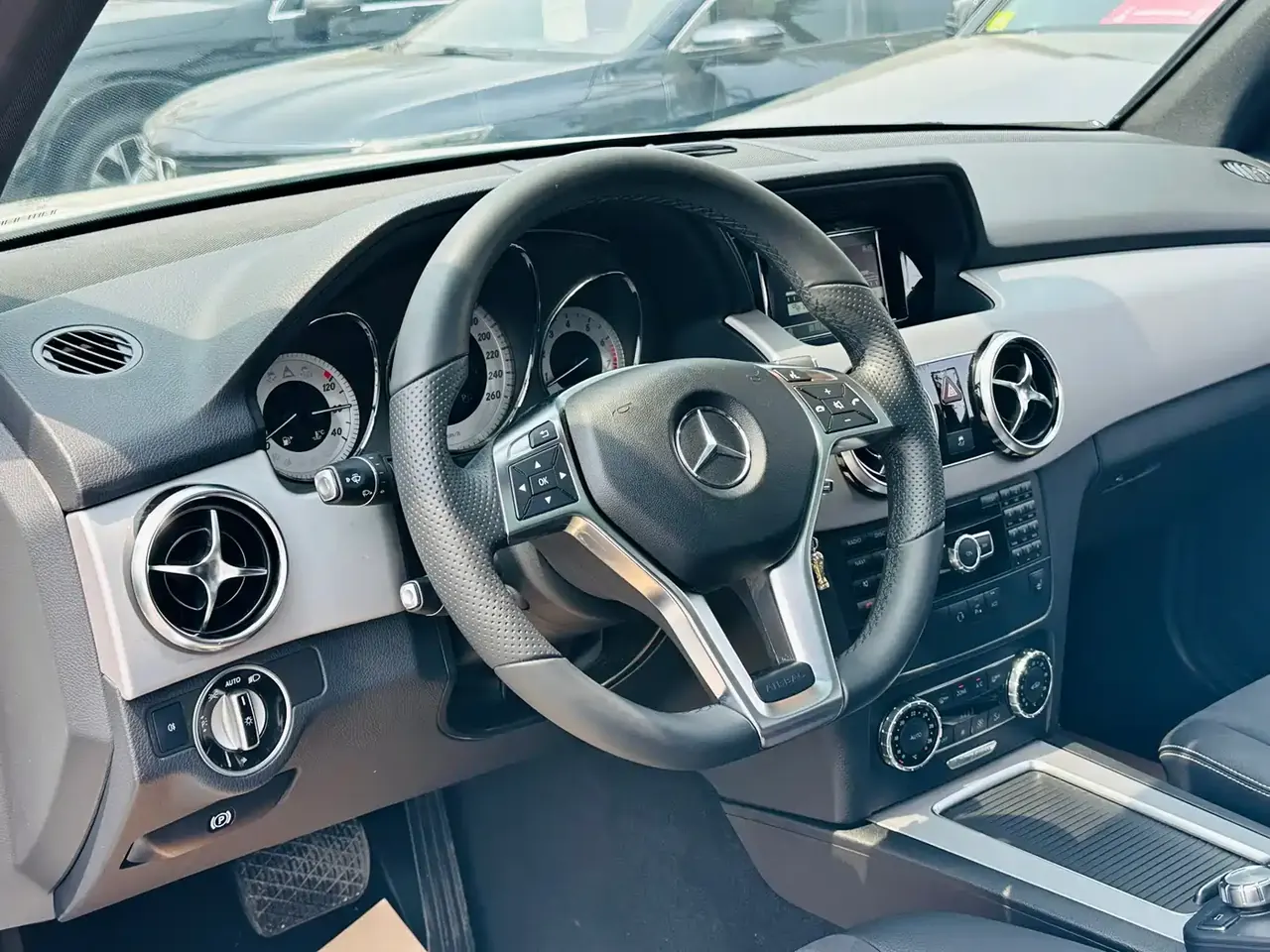 Mercedes-Benz GLK-Class 2015 GLK 260 4MATIC Fashion Ultimate Edition фото 8