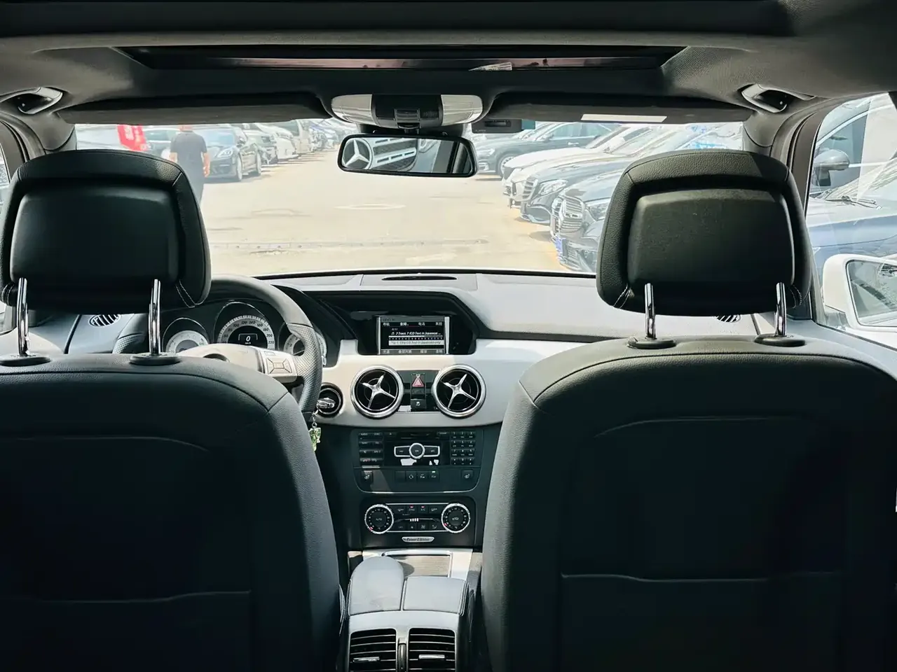 Mercedes-Benz GLK-Class 2015 GLK 260 4MATIC Fashion Ultimate Edition фото 23