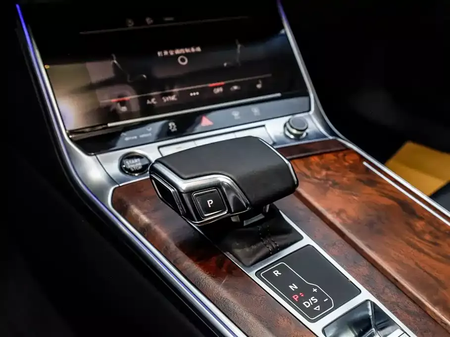 Audi A6 (Import) 2021 allroad quattro Explorer 55 TFSI Premium Off-road фото 16