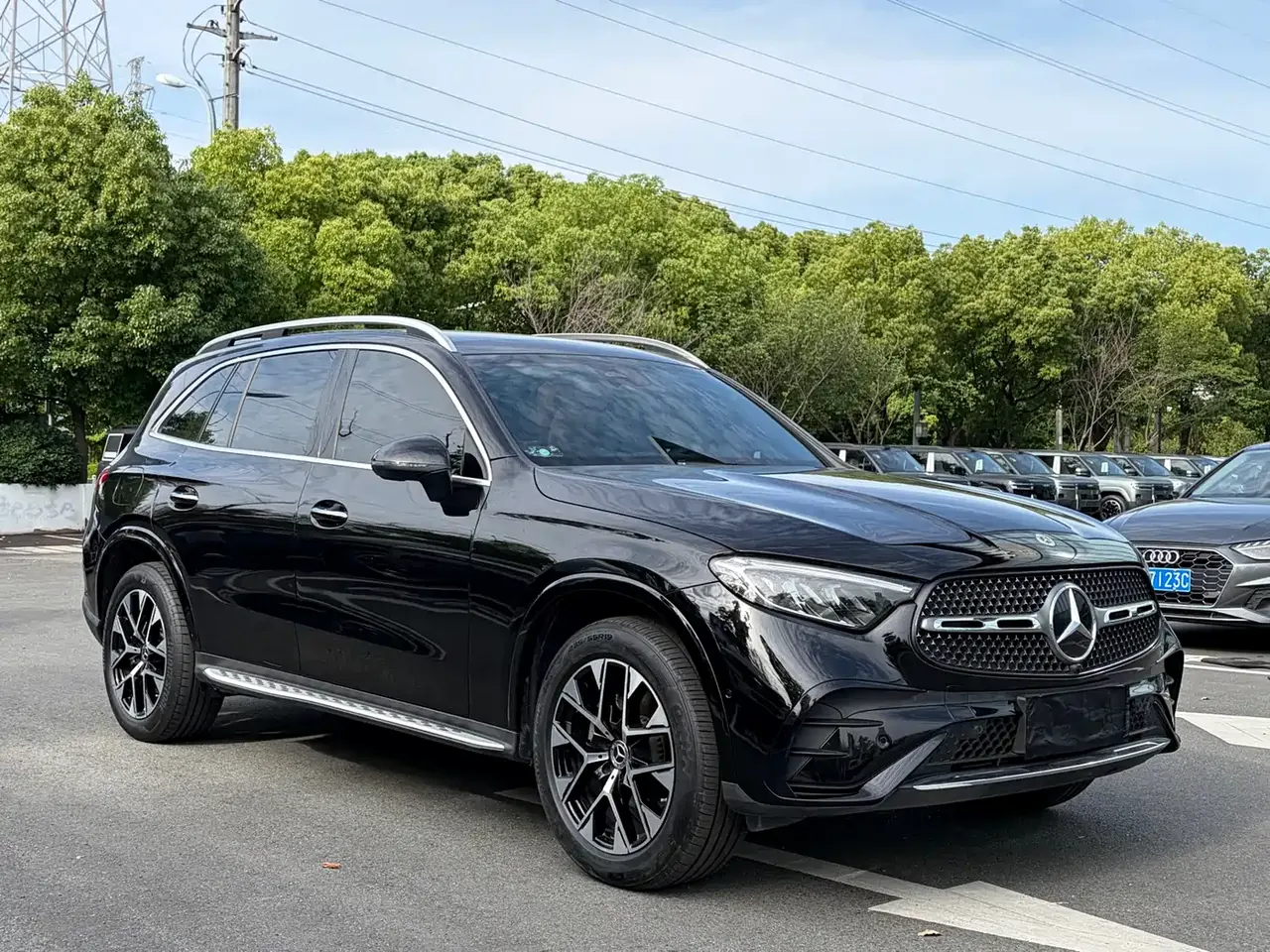 Mercedes-Benz GLC 2024 GLC 260 L 4MATIC Luxury 5-seater фото 3