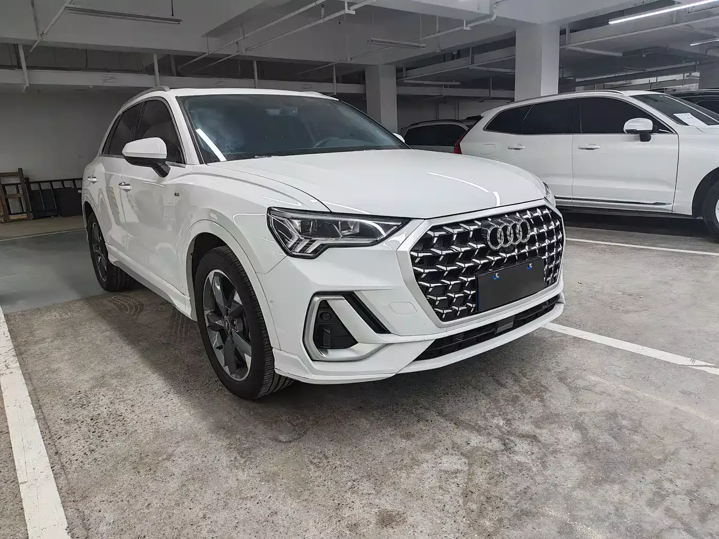 Audi Q3 2024 35 TFSI Fashion Sport фото 3