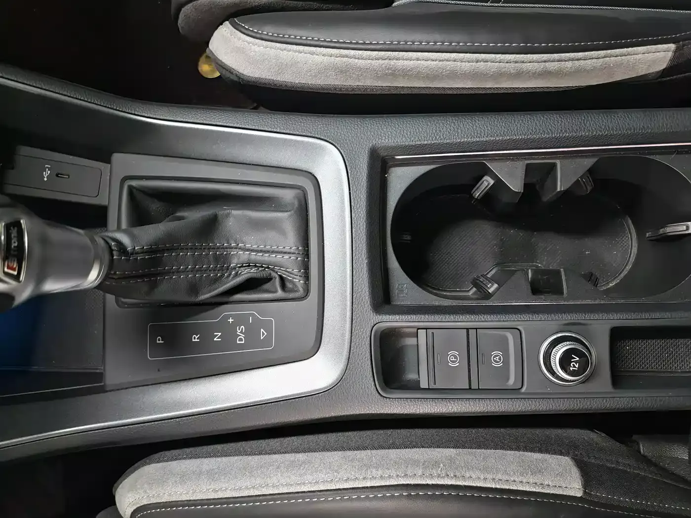 Audi Q3 2024 35 TFSI Fashion Sport фото 10