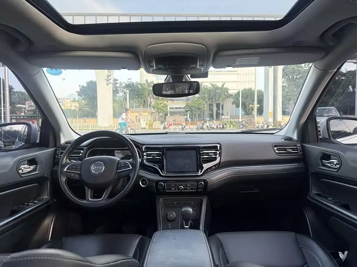 Jeep Commander PHEV 2020 2.0T Plug-in Hybrid Premium Edition фото 10