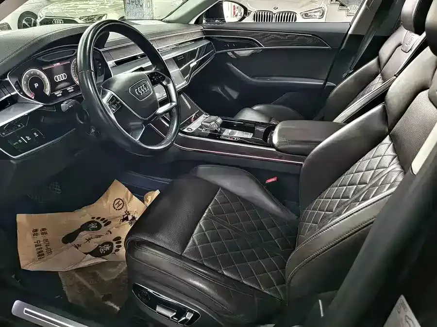 Audi A8 2021 A8L 50 TFSI quattro Comfort фото 4