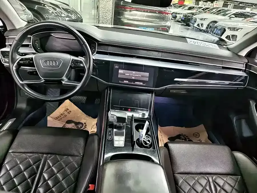 Audi A8 2021 A8L 50 TFSI quattro Comfort фото 11