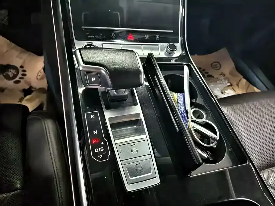 Audi A8 2021 A8L 50 TFSI quattro Comfort фото 13