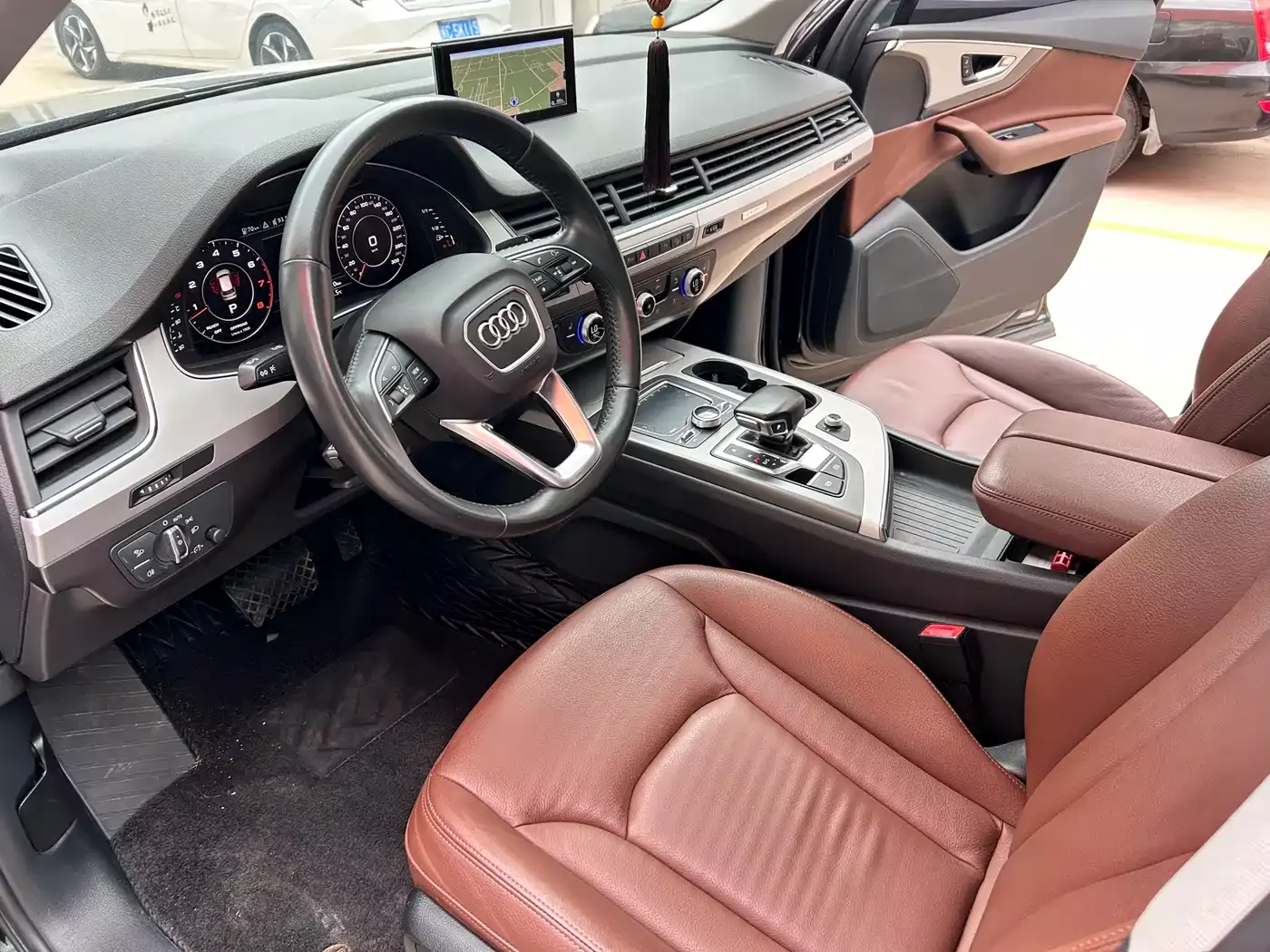 Audi Q7 2019 55 TFSI Technology фото 9