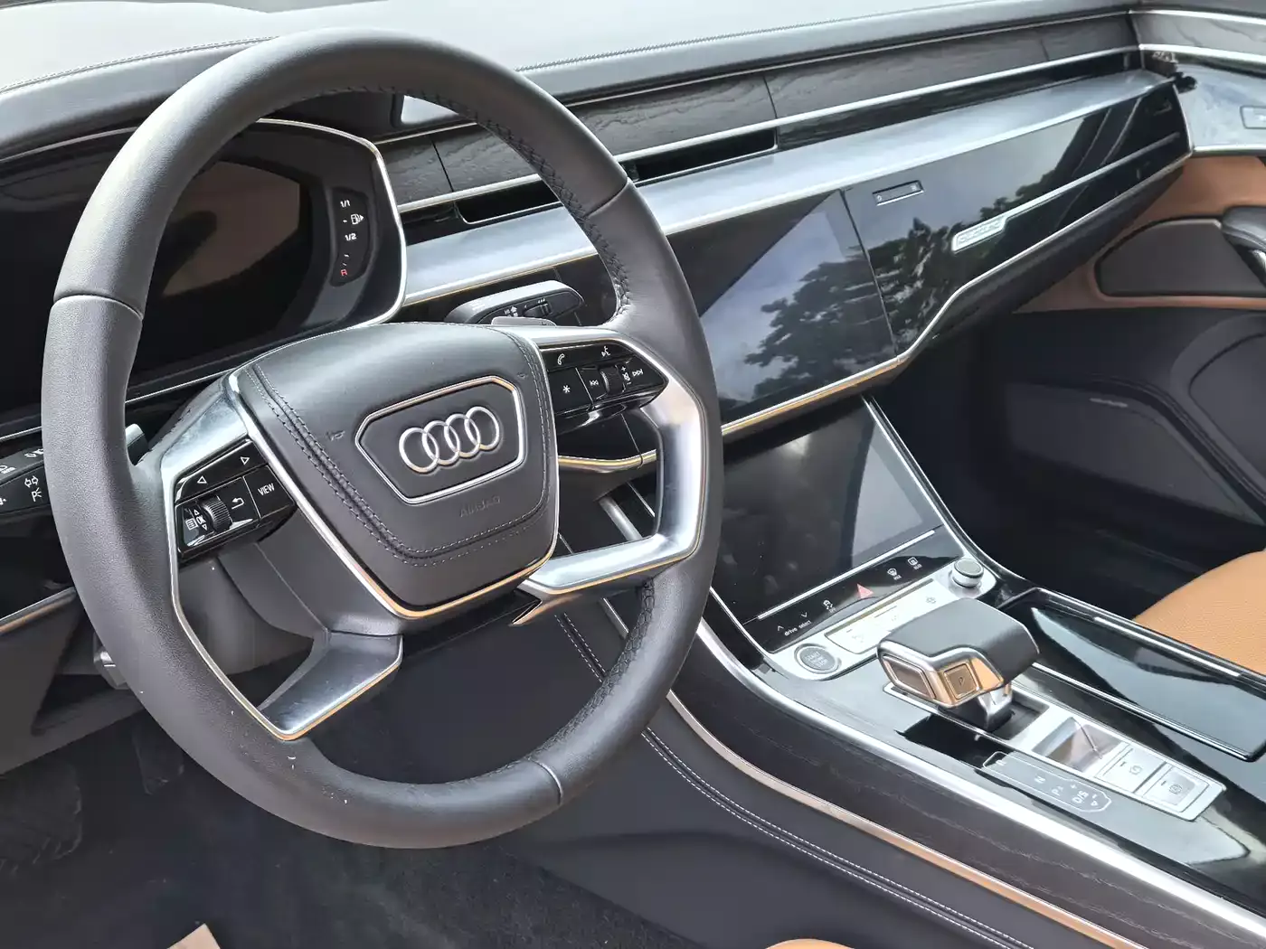 Audi A8 2025 A8L Horch Founder Edition 55TFSI фото 10