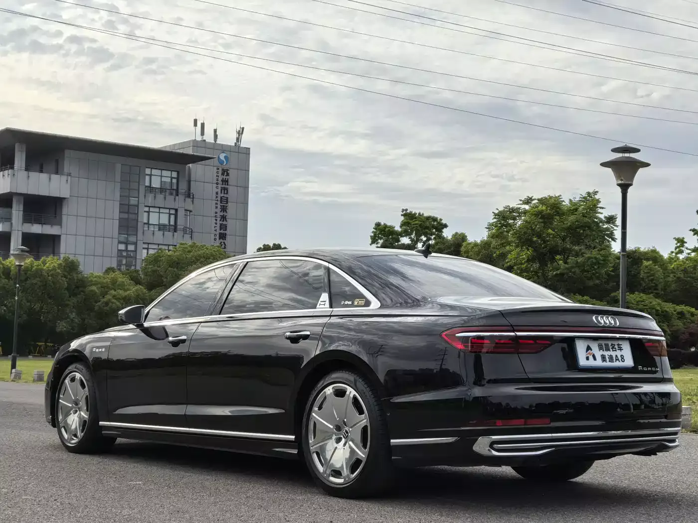 Audi A8 2025 A8L Horch Founder Edition 55TFSI фото 19