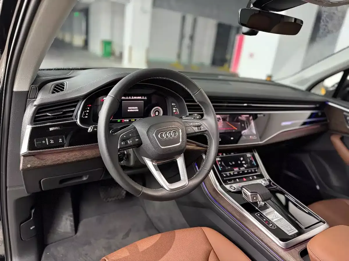 Audi Q7 2024 55 TFSI quattro S line Sport фото 4