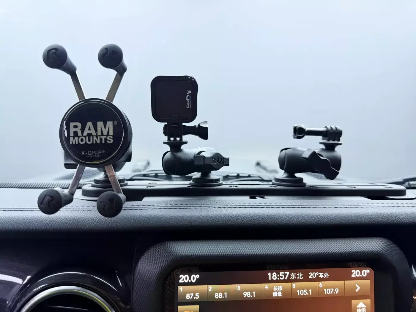 Jeep Wrangler 2022 2.0T Highland 4-Door фото 17