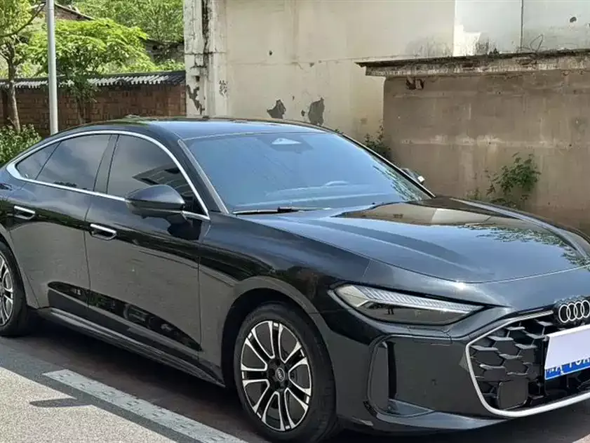 Audi A5L Sportback 2025 2.0T Smart Leader фото 2