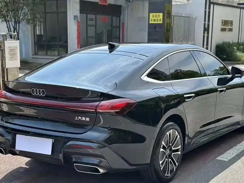 Audi A5L Sportback 2025 2.0T Smart Leader фото 6
