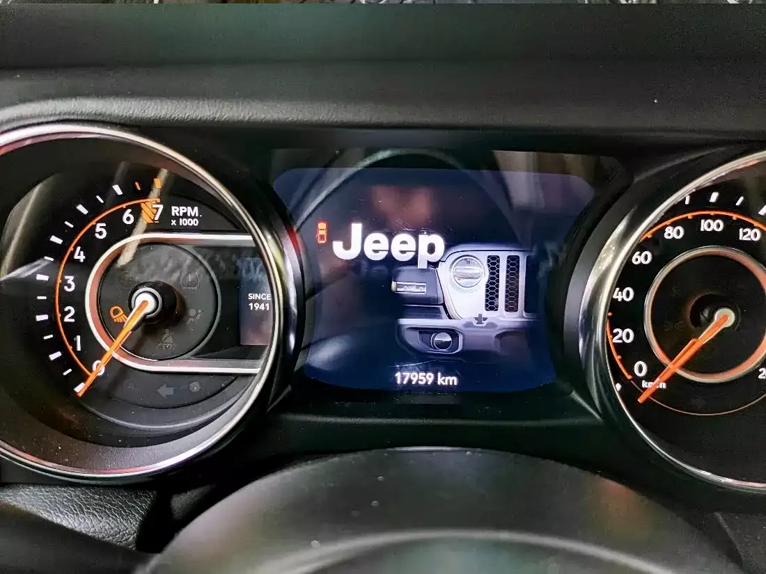 Jeep Gladiator 2022 3.6L Pioneer Edition фото 6