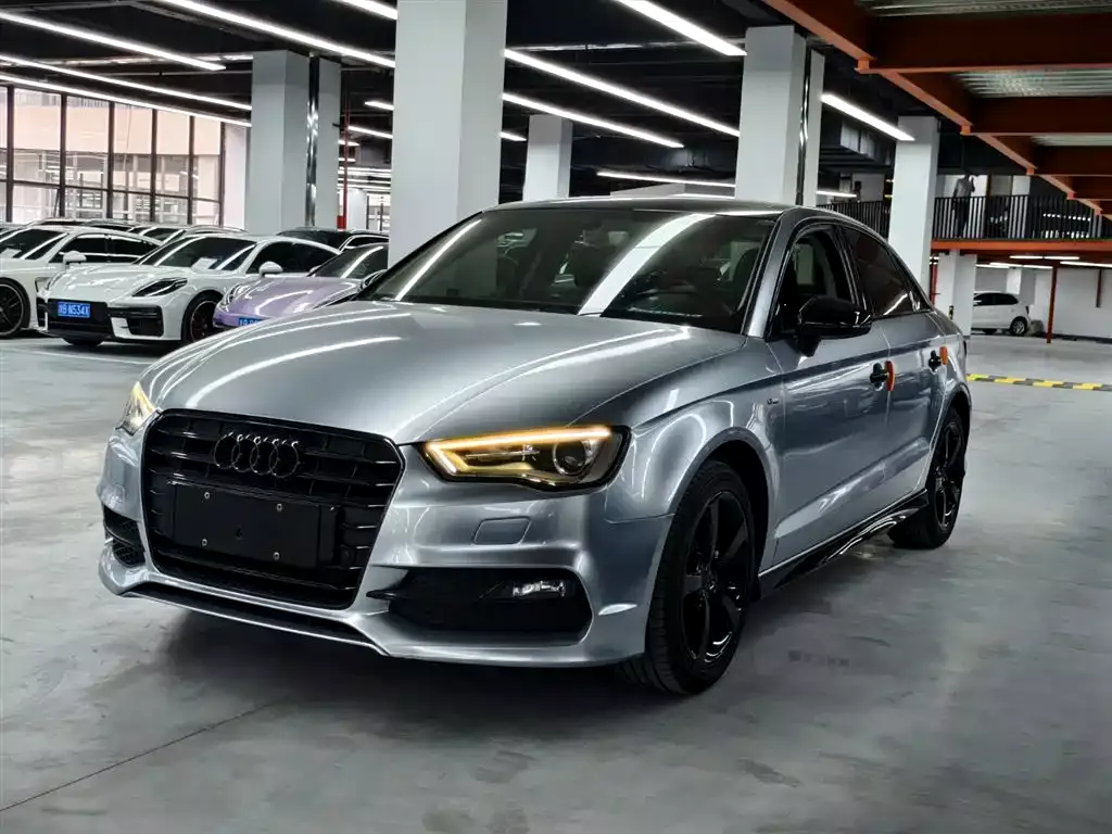 Audi A3 (Import) 2015 Limousine 45 TFSI S line Luxury
