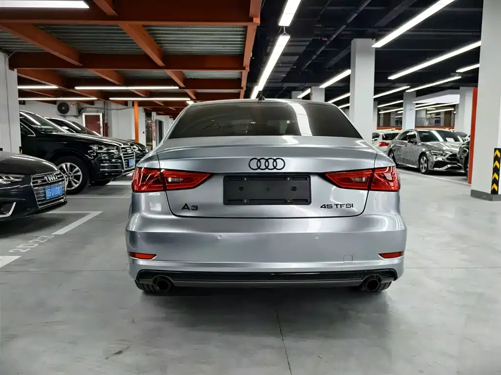 Audi A3 (Import) 2015 Limousine 45 TFSI S line Luxury фото 16