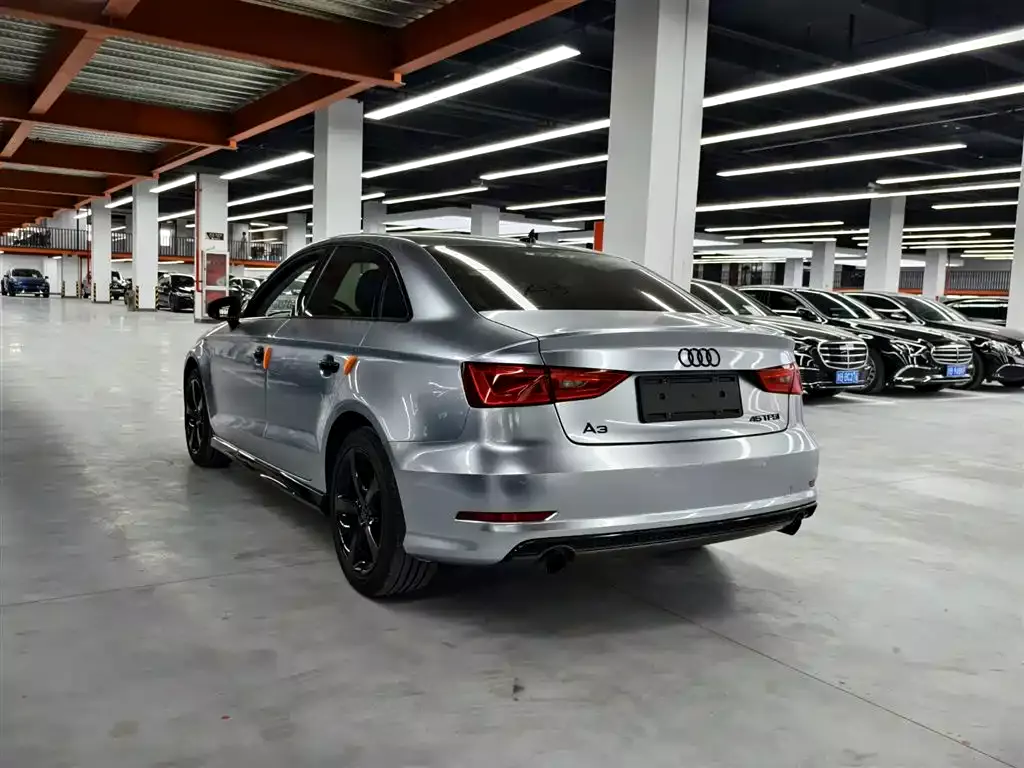 Audi A3 (Import) 2015 Limousine 45 TFSI S line Luxury фото 17