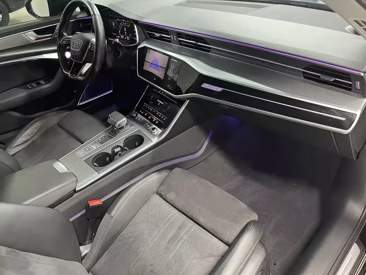 Audi A6 (Import) 2023 Model allroad quattro 55 TFSI Grand Explorer Edition фото 12