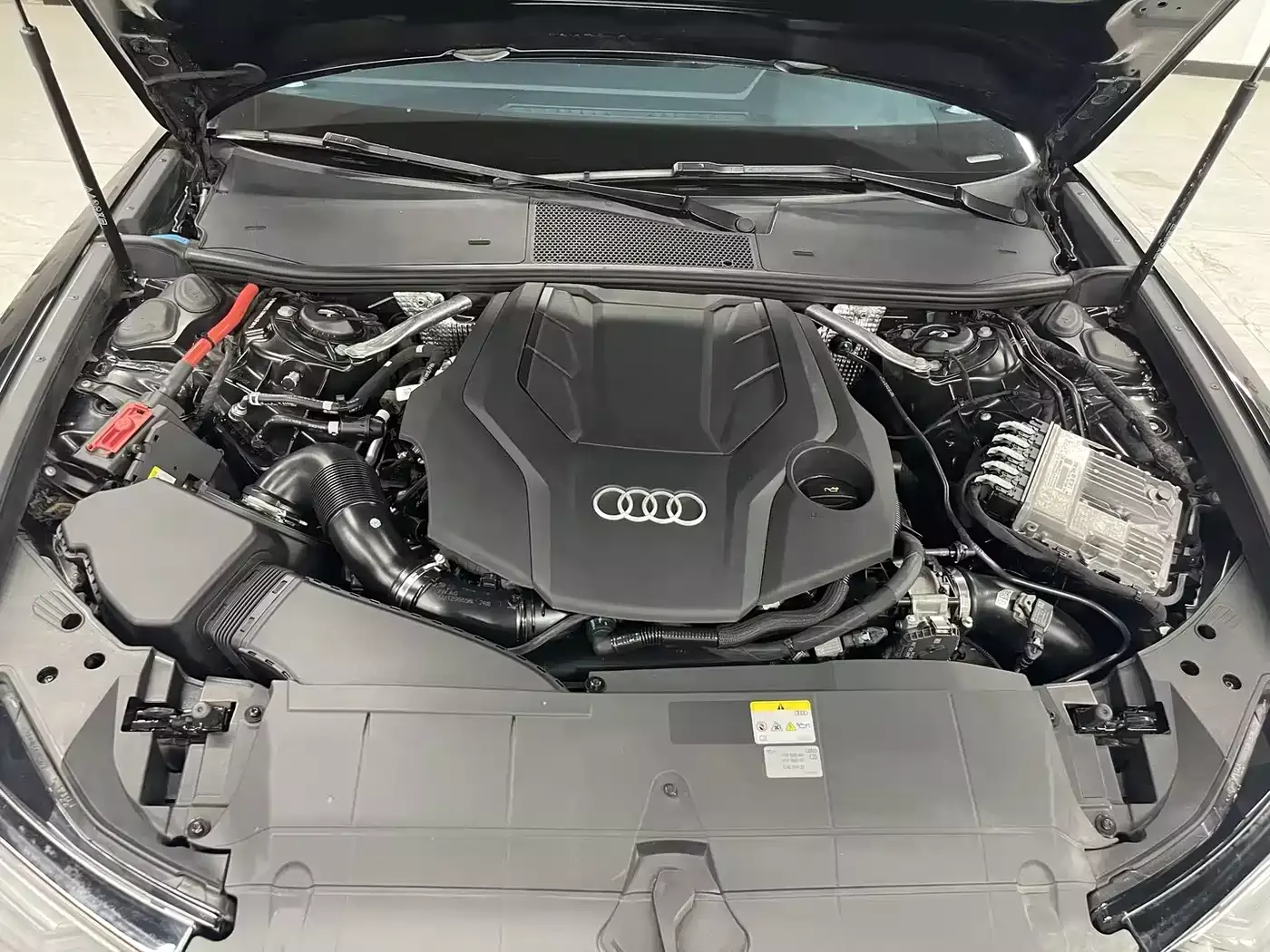 Audi A6 (Import) 2023 Model allroad quattro 55 TFSI Grand Explorer Edition фото 15