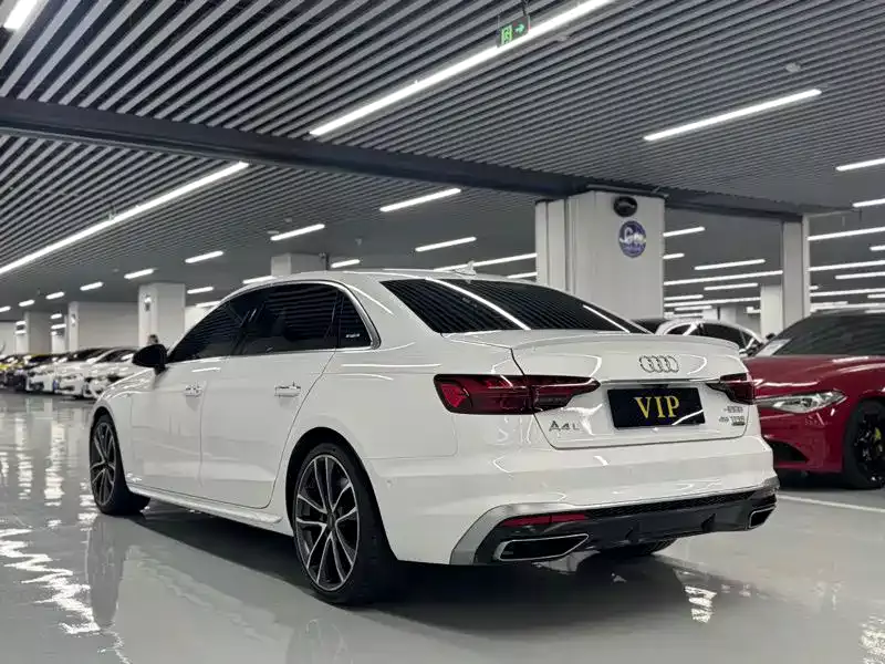 Audi A4L 2020 45 TFSI quattro Premium Dynamic фото 12
