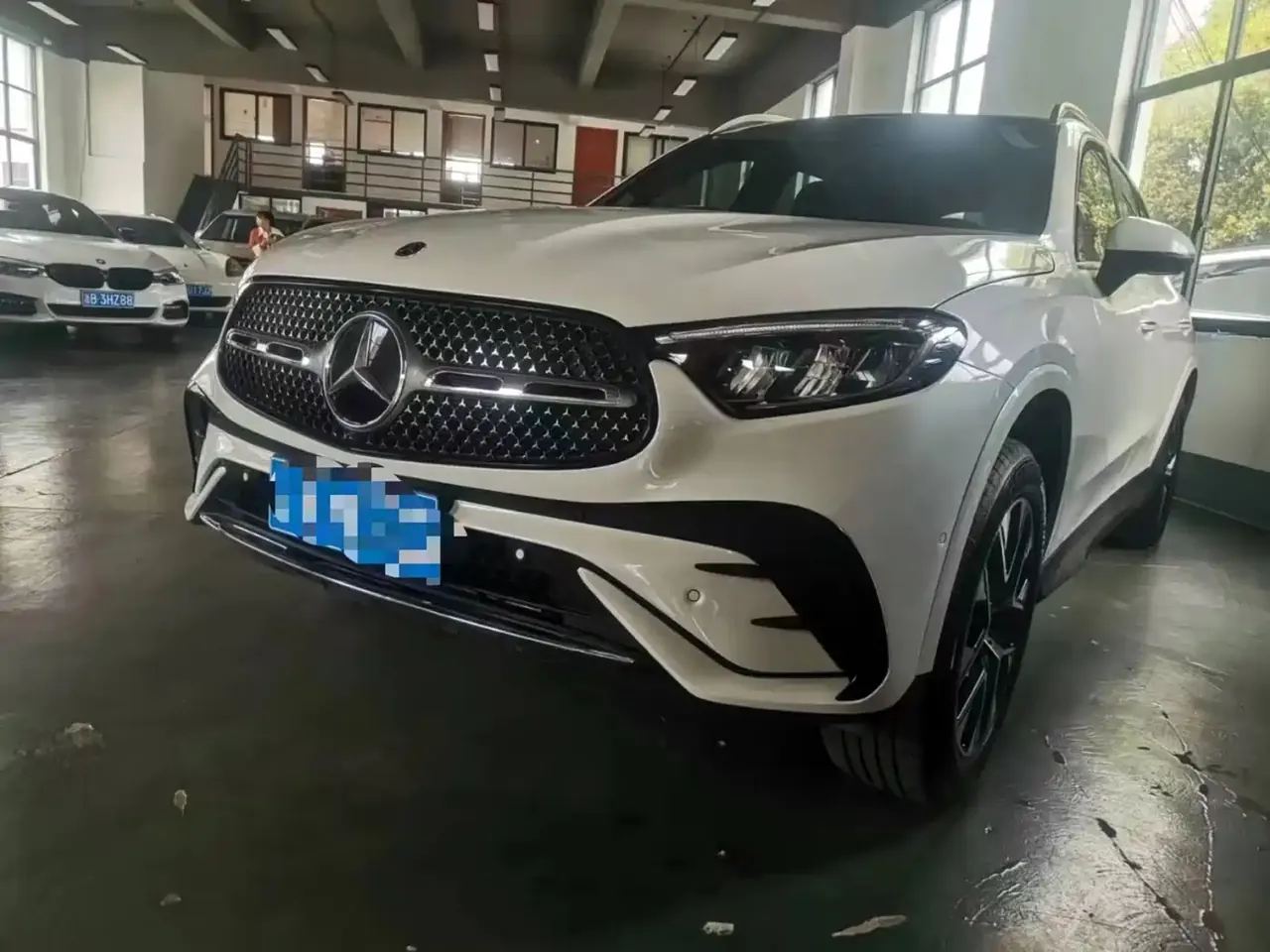 Mercedes-Benz GLC 2024 GLC 260 L 4MATIC Dynamic 5-seater
